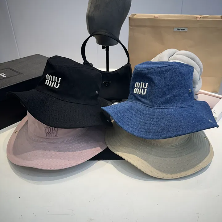 MIUMIU MIUMZ01