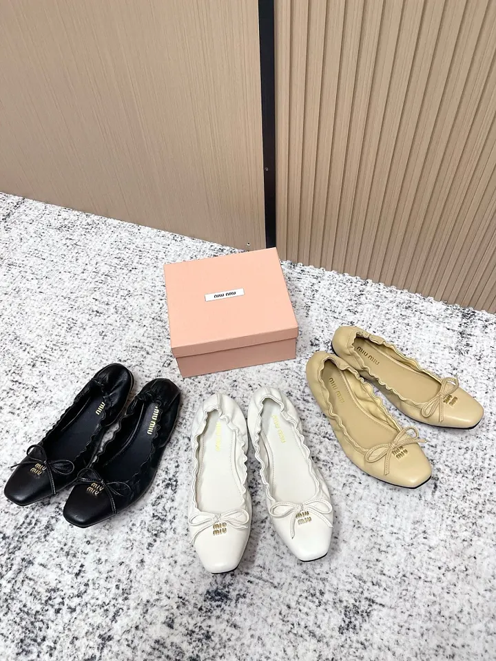 MIUMIU MIUX23