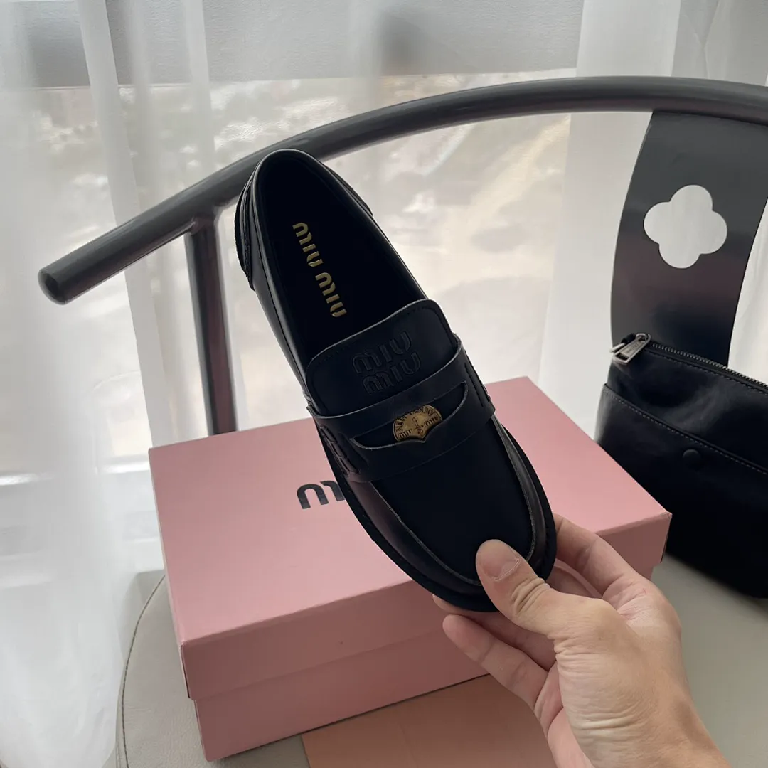 MIUMIU MIUXZ007 תמונה 9