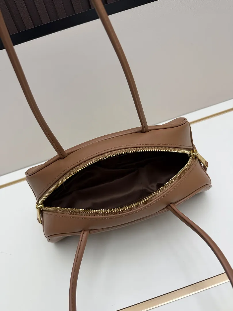MIUMIU MU09 תמונה 10