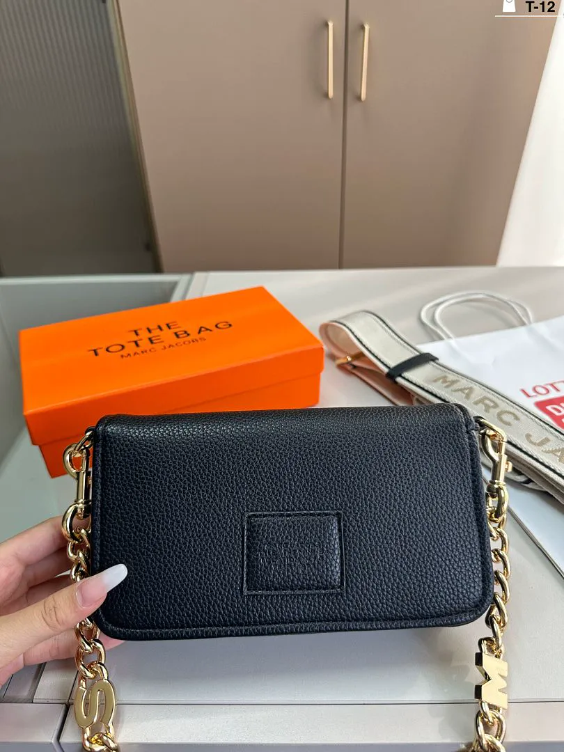 Marc Jacobs MYBBB013 תמונה 4