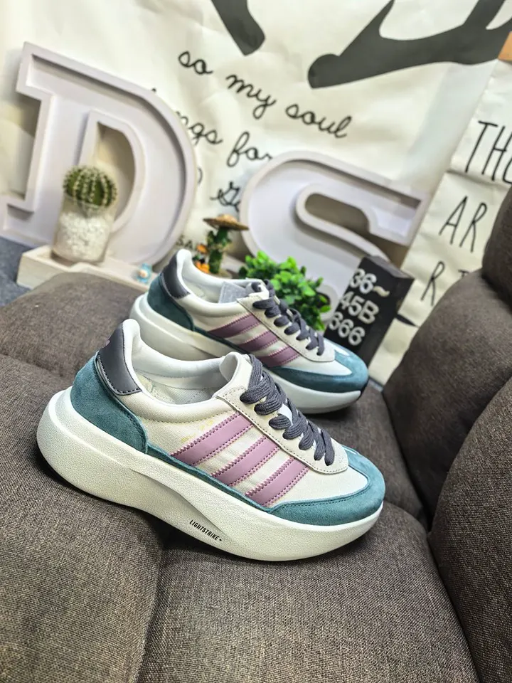 Adidas Q01T