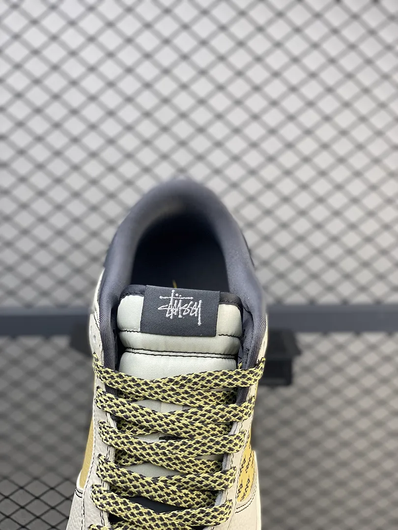 Nike R02N תמונה 11