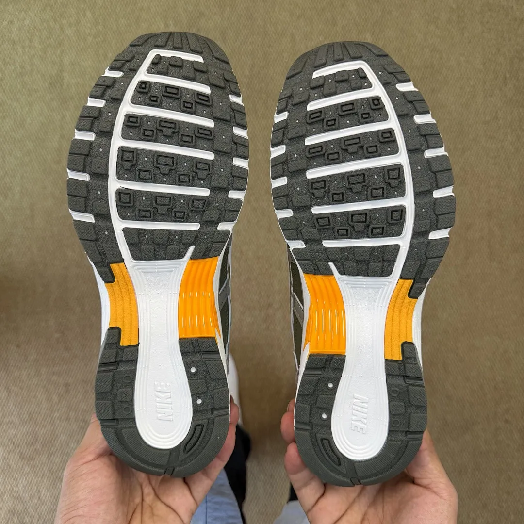 Nike R03 תמונה 11