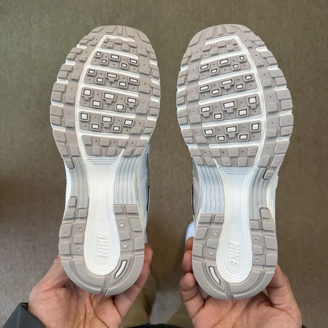 Nike R03 תמונה 4