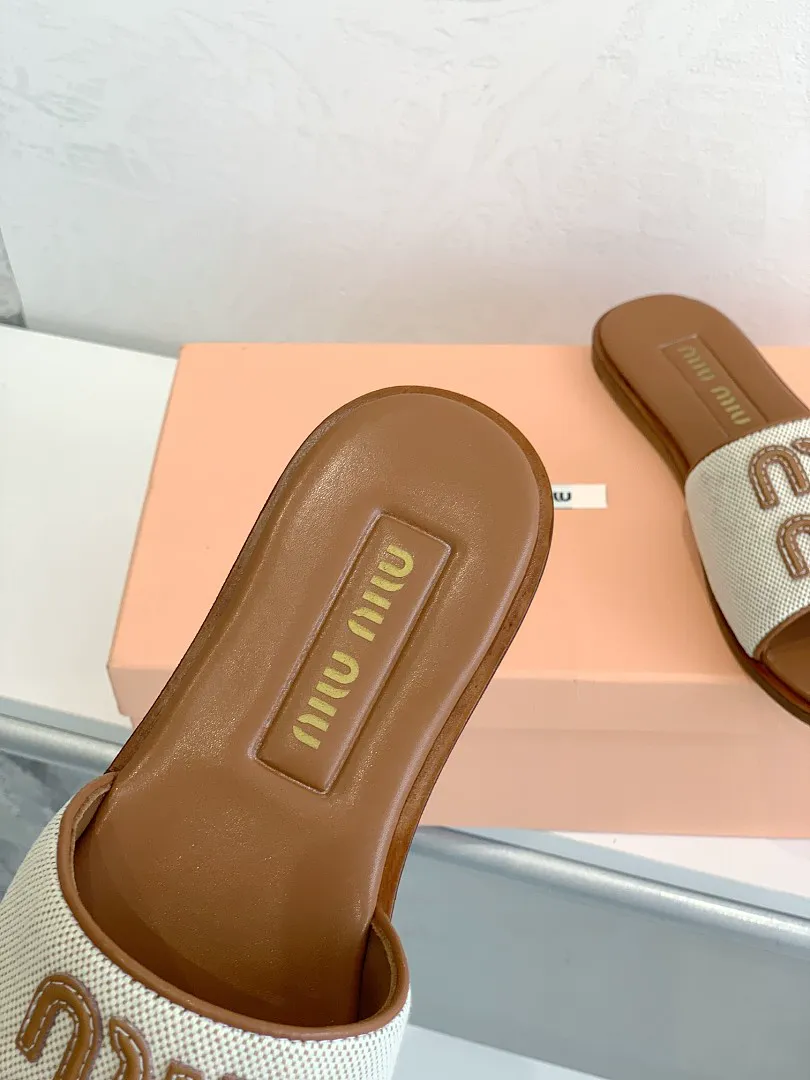 MIUMIU R10J תמונה 4