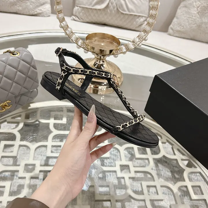 Chanel R633
