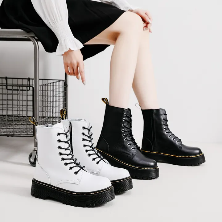 Dr. Martens S212
