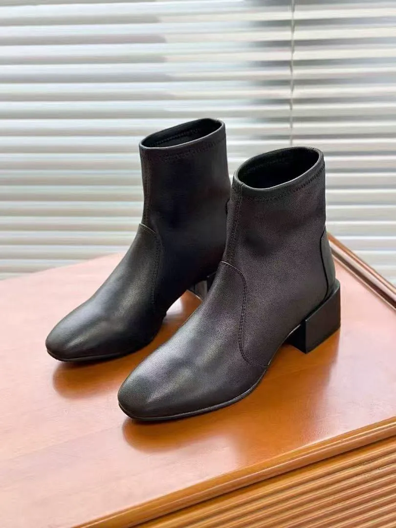 Stuart weitzma SWX05 תמונה 2