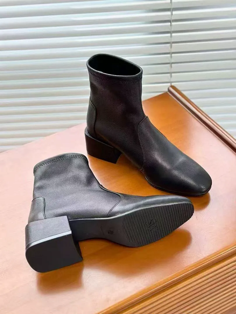 Stuart weitzma SWX05 תמונה 4