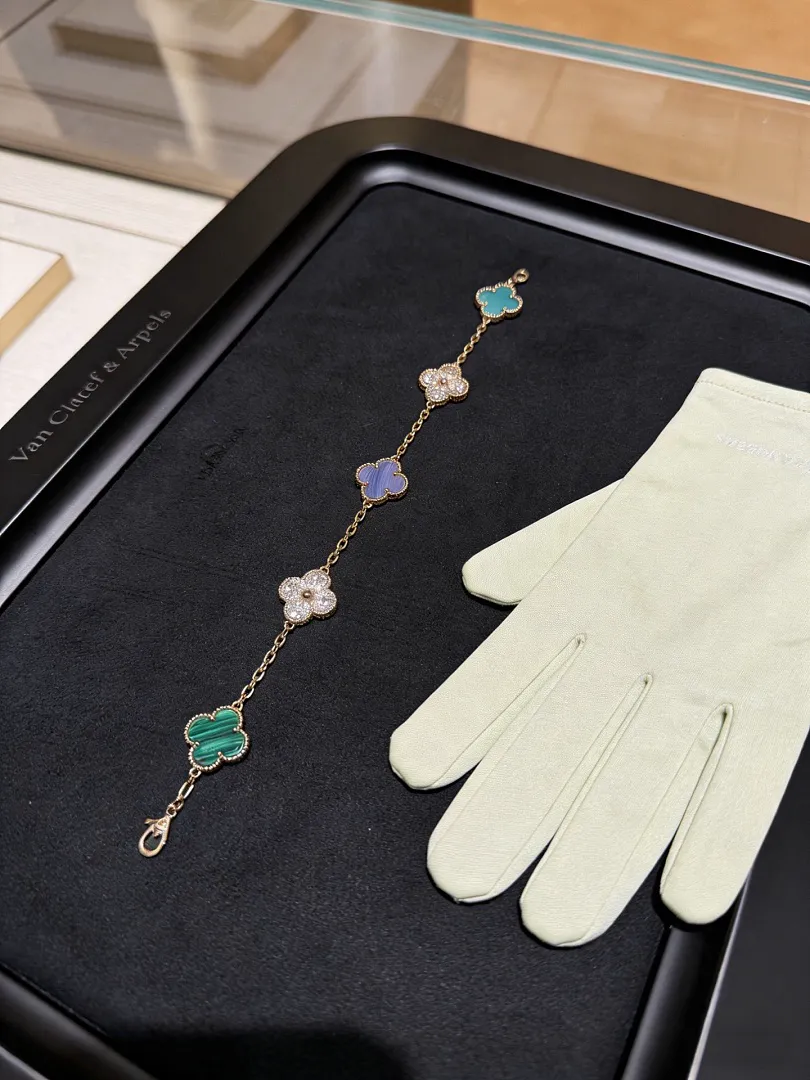 Van Cleef & Arpels V1C תמונה 2