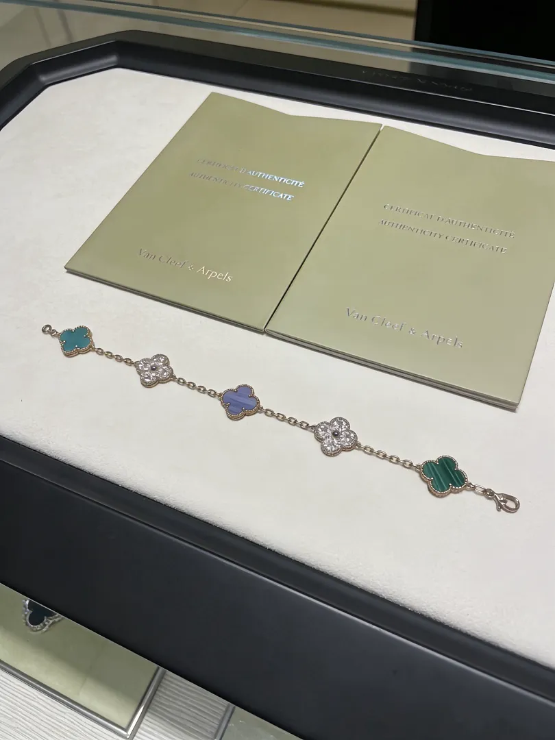 Van Cleef & Arpels V1C תמונה 3