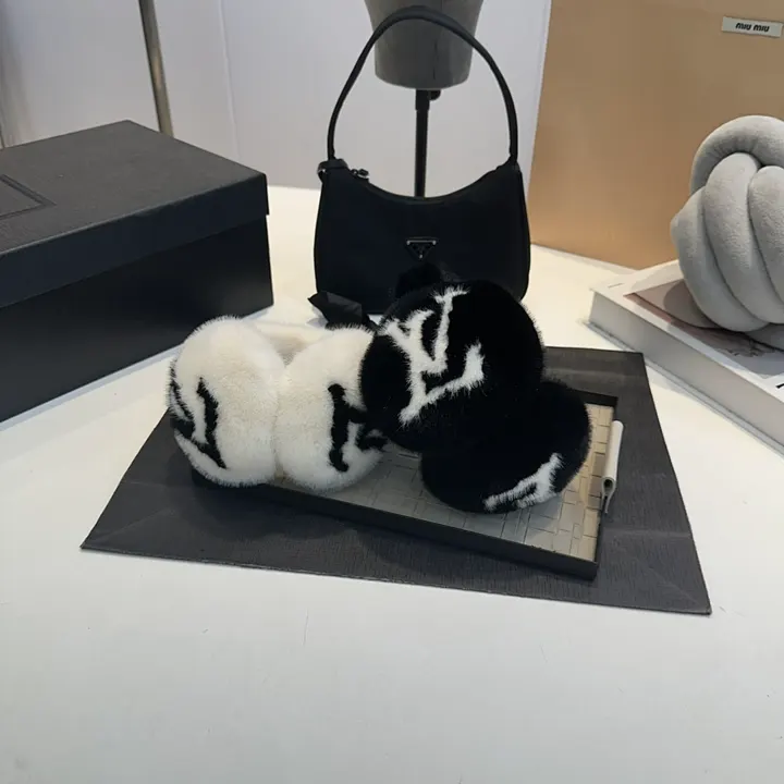 LV VLEZ01