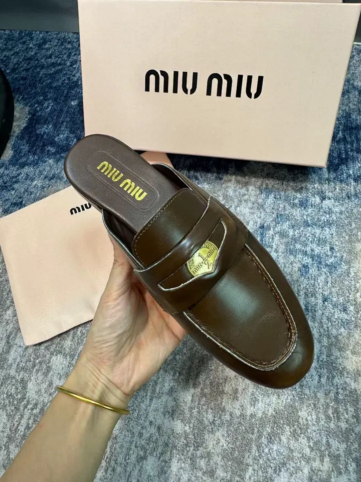 MIUMIU W7E8