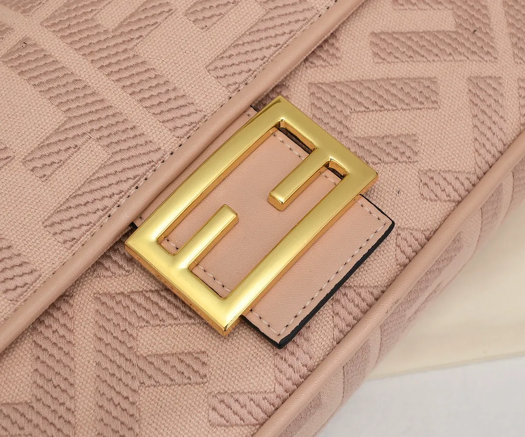 Fendi W9K2 תמונה 7