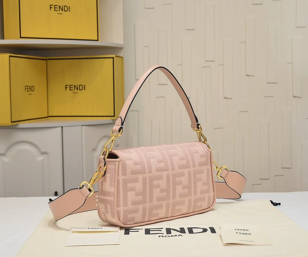 Fendi W9K2 תמונה 9