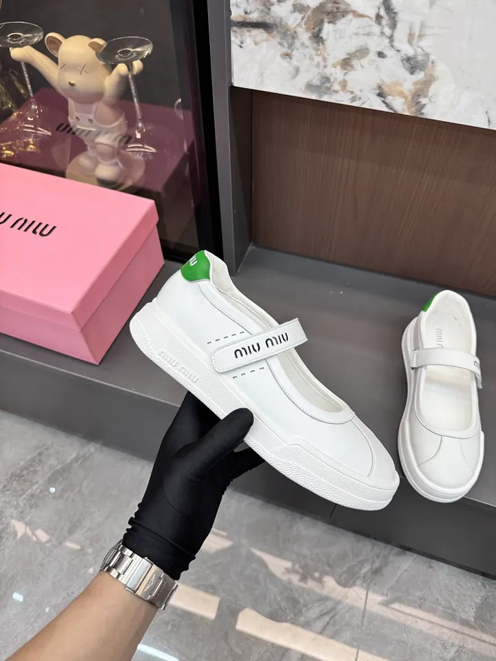 MIUMIU XX36
