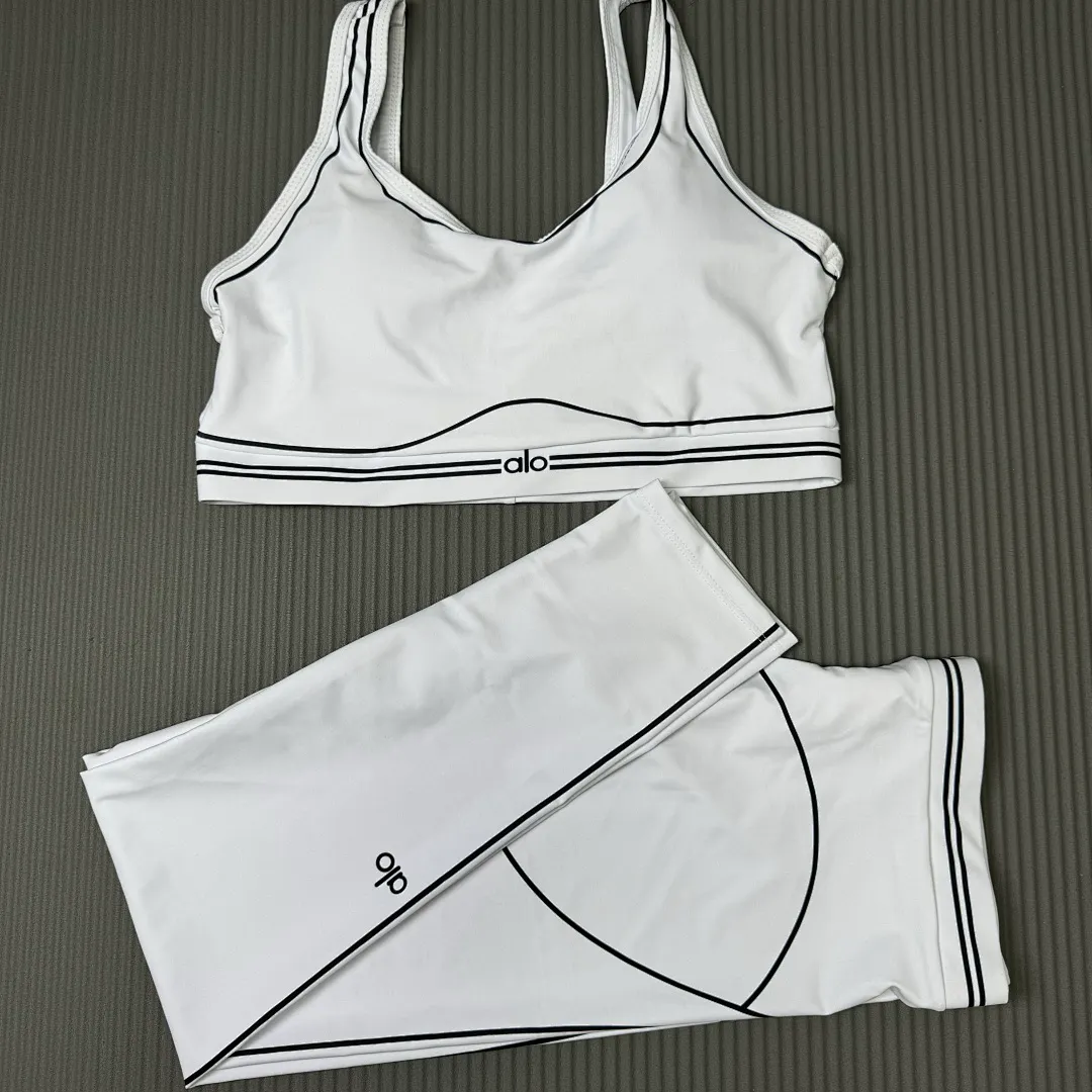 alo yoga Y130L תמונה 14