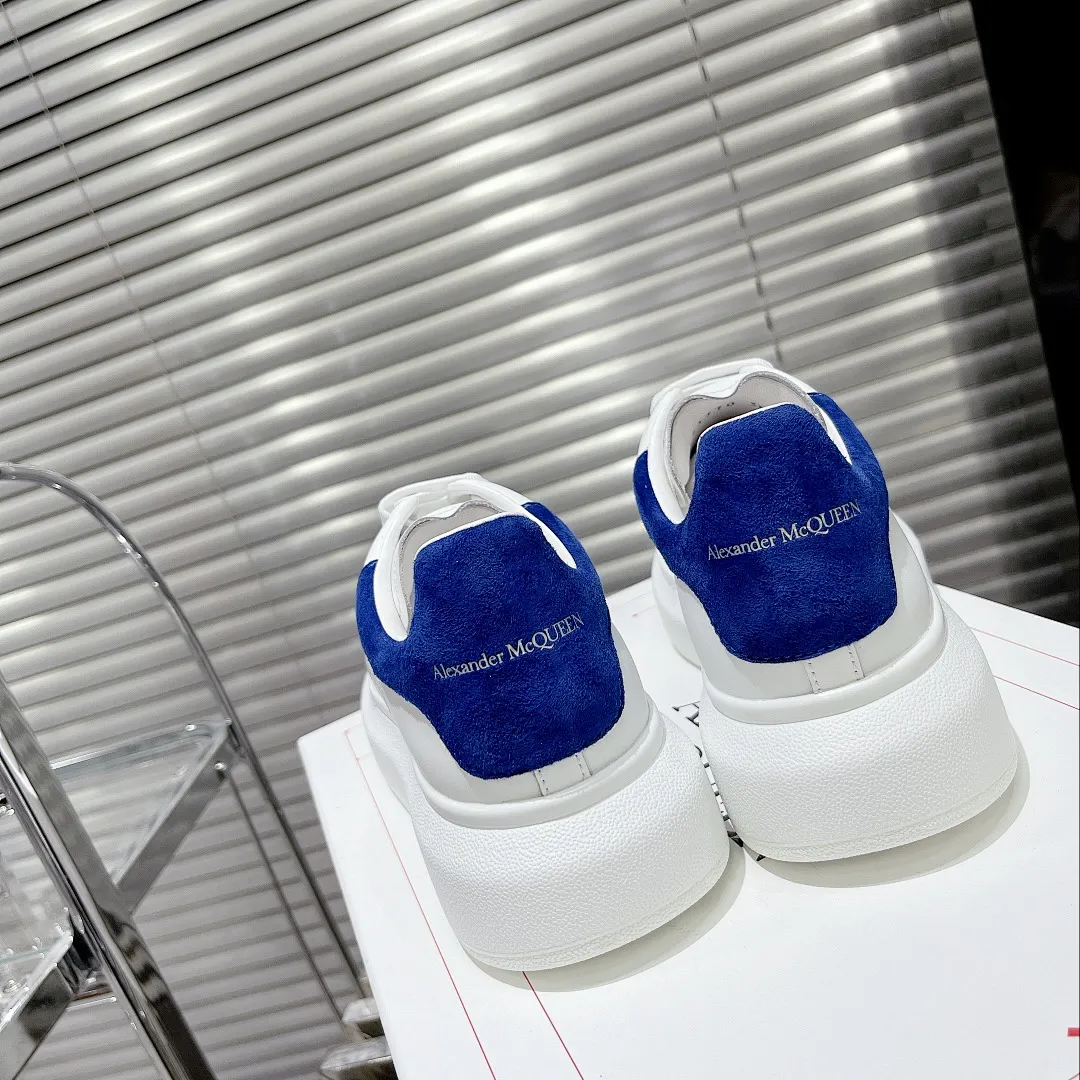 Alexander McQueen Y161A תמונה 9
