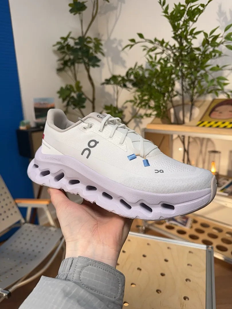 On Cloud Y181C תמונה 6