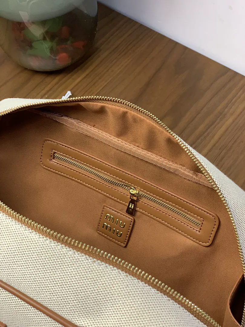 MIUMIU Y61M תמונה 3