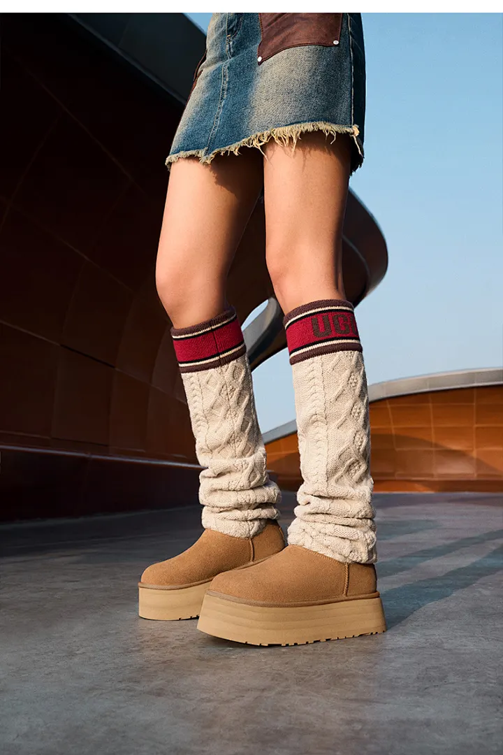 UGG Y82G
