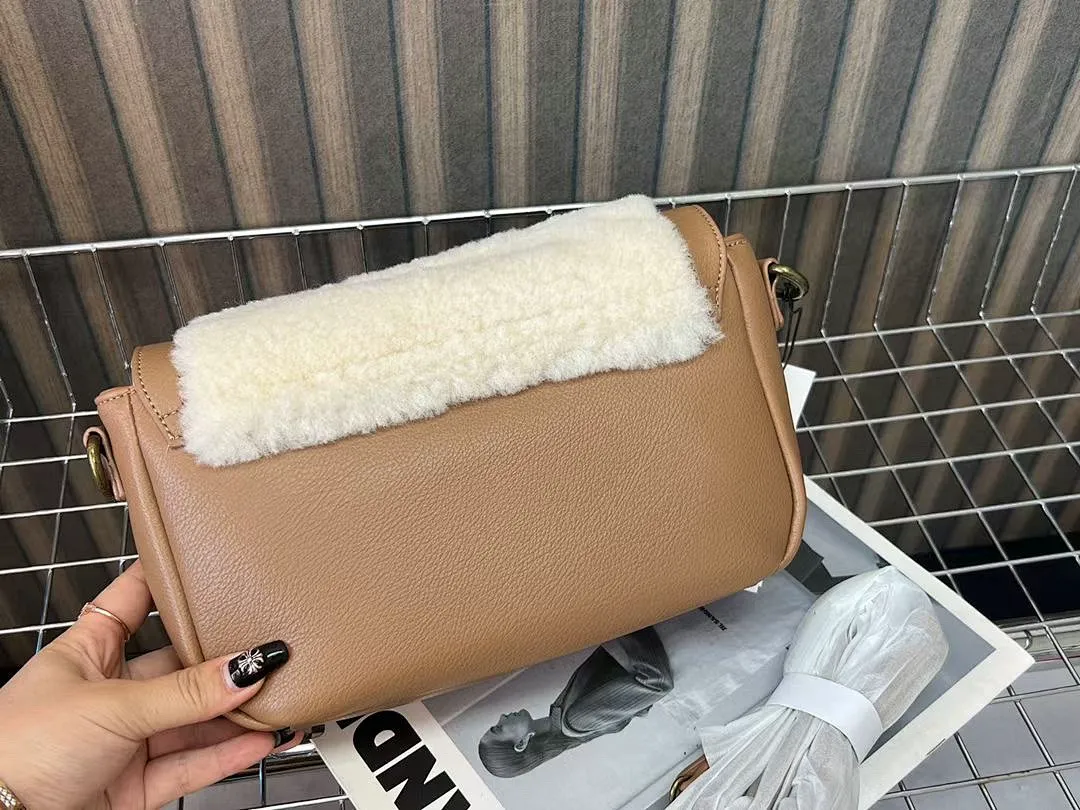 UGG Y922U תמונה 10