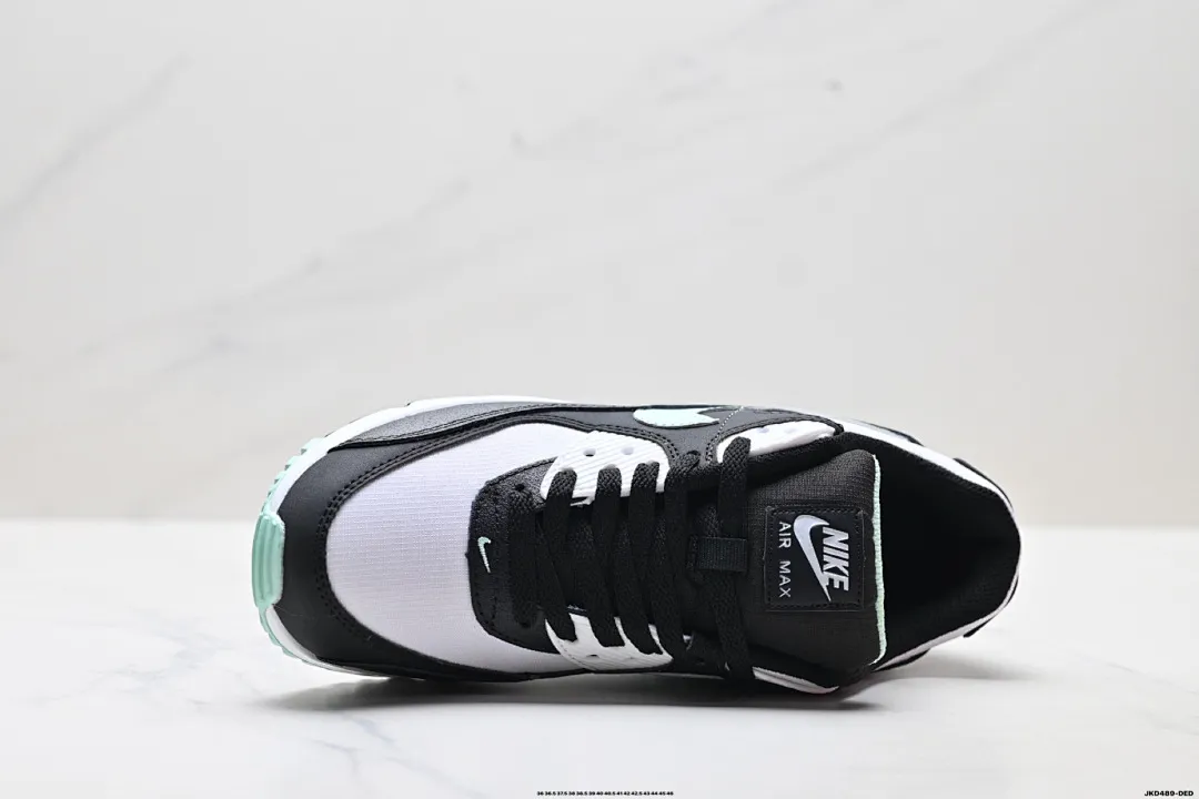 Nike YEEG תמונה 8